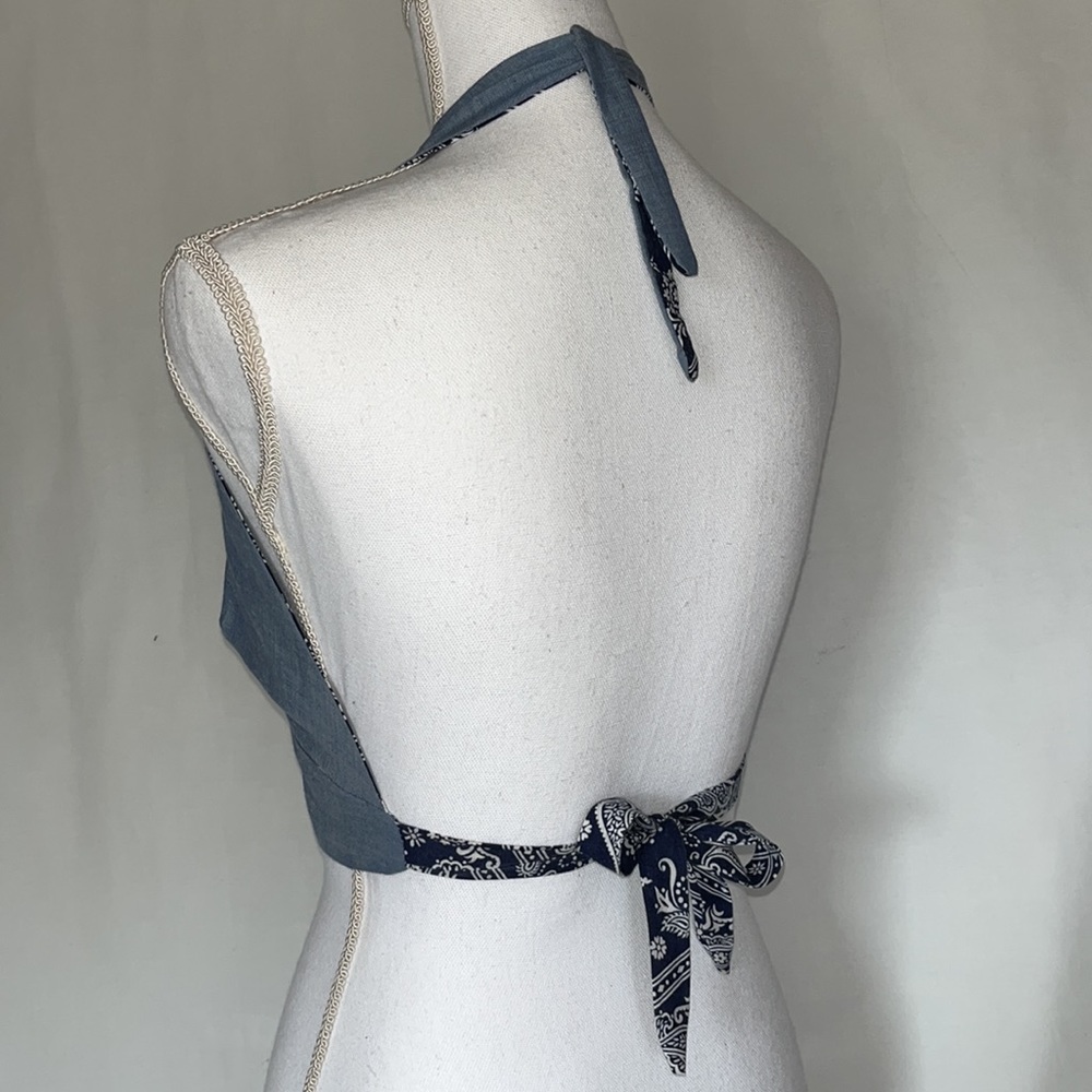 Bandana Reversible Halter
Cotton
Size Small
No tags - Picture 7 of 9